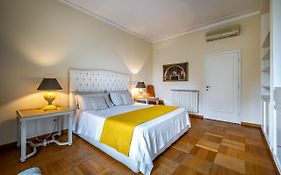 Yid D'Azeglio Luxury Apartment With Parking
